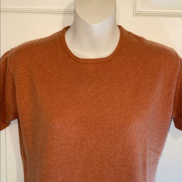 J. Crew 100% Cashmere Short Sleeve Top Crew Neck Size Medium Sweater - Picture 4 of 13